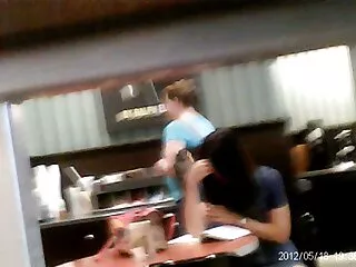 Մի՛ բերեք ձեր ամուսնուն սրահ