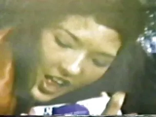 Busty redhead- ը սիրում է կոպիտ ծիծաղել