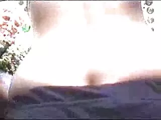 Գրասեղան և բարձրակրունկ կոշիկներ