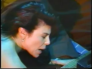 Կամիլան POV- ով զբոսնում է հաճախորդների աքաղաղի վրա