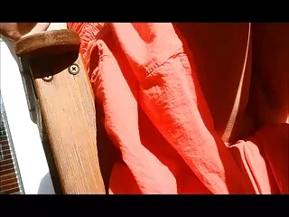 Թխահեր երեխա Deepthroat My Dick